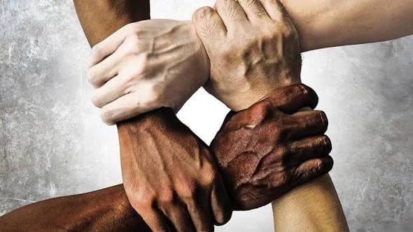 كان يقال : في اليمن لا تشعر أنك غريب!
