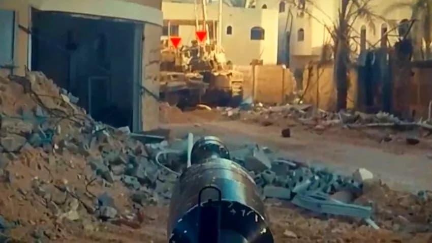 مقتل جندي إسرائيلي وإصابة 13 آخرين في عمليات للمقاومة بغزة