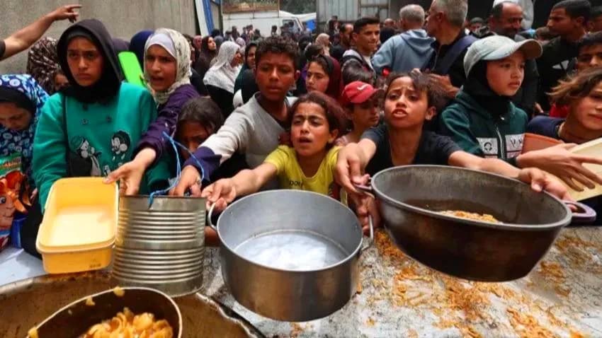 أنباء عن اتفاق أميركي إسرائيلي على مبادئ الحل بغزة وترامب يصف المجاعة بالعار