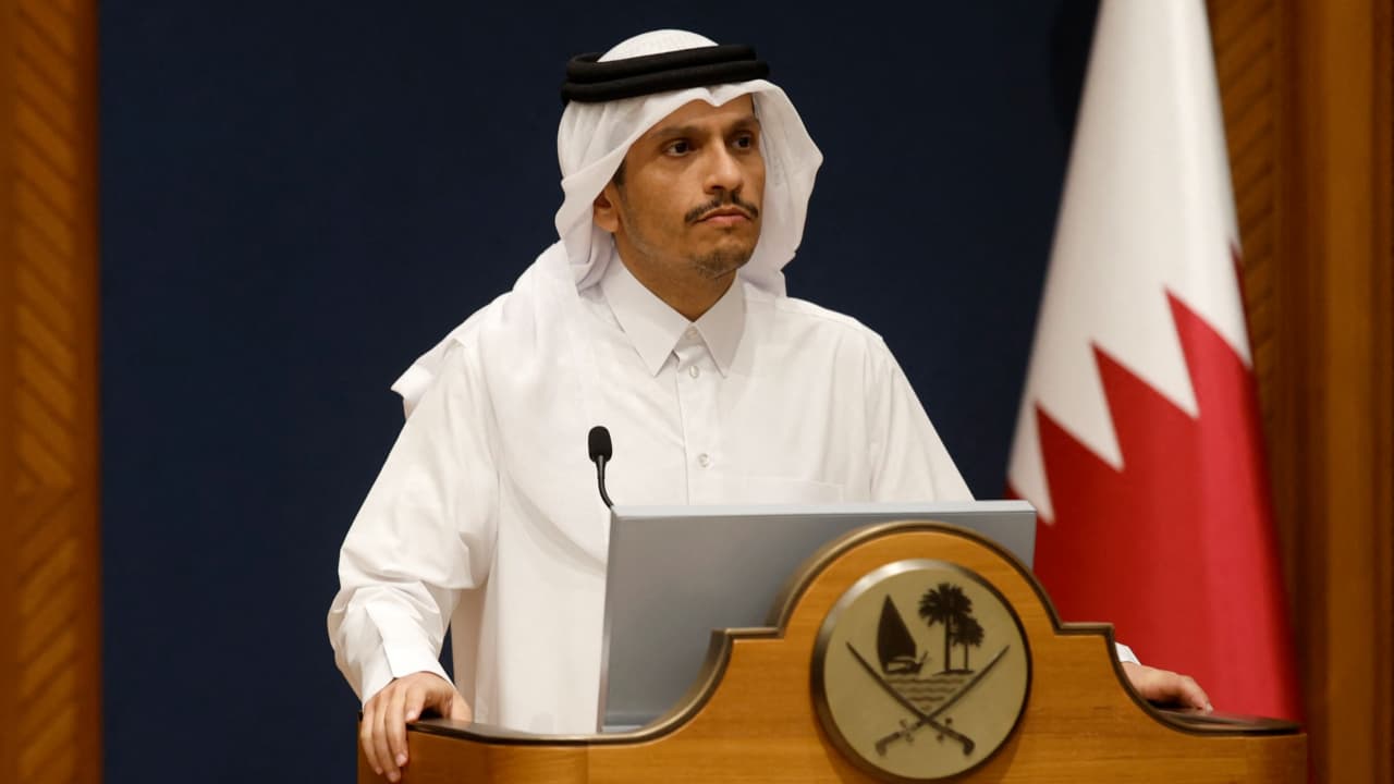 رئيس وزراء قطر: تواصلنا مع واشنطن بشأن انتهاكات اتفاق غزة