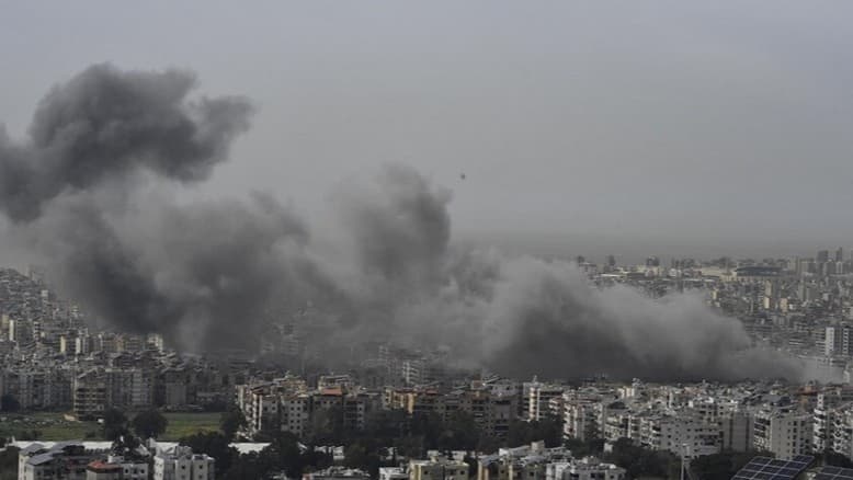 إسرائيل تعلن قتل 220 من حزب الله و18 قتيلا في 63 غارة خلال يوم واحد