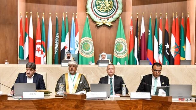 (البرلمان العربي) يرفض الاعتداءات الإسرائيلية على لبنان وسوريا وتدخلها بالصومال