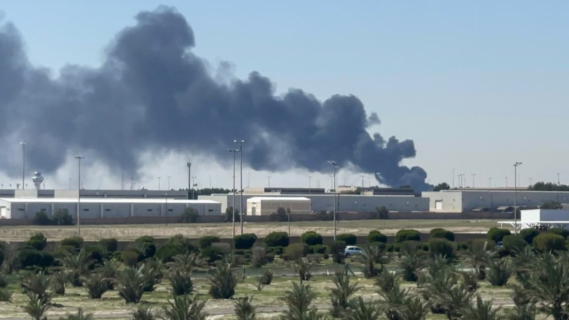الخليج يشتعل مجددا.. إيران تعلن استهداف 85 منشأة عسكرية أمريكية في البحرين والكويت