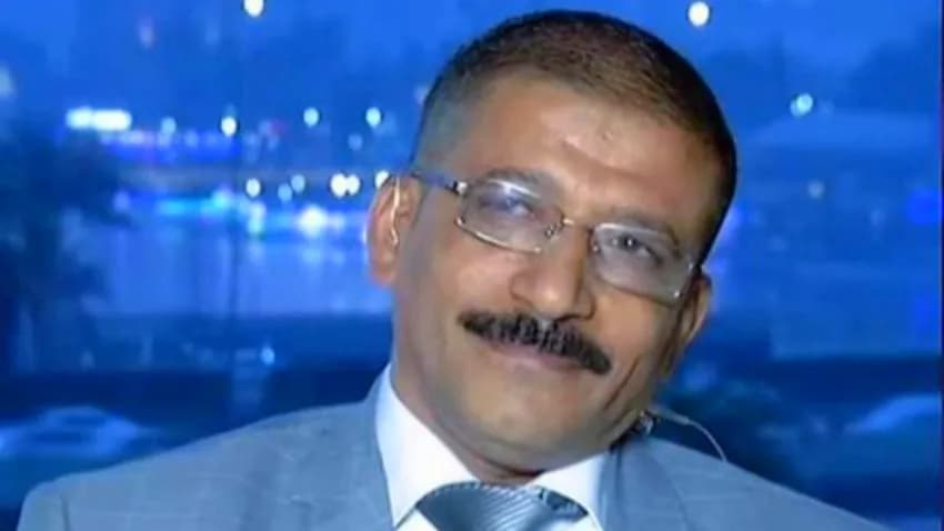 مقتل أحد أقاربه.. إصابة أمين عام نقابة الصحفيين بإطلاق نار على سيارته