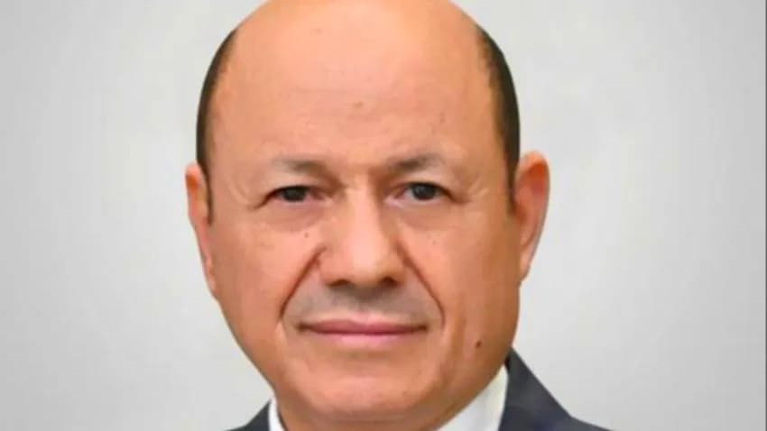العليمي يوجّه بتشكيل لجنة رئاسية لتلبية مطالب أبناء حضرموت