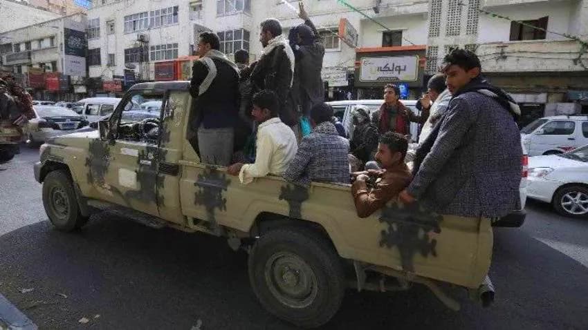 تقرير حقوقي يوثق 692 انتهاكاً للحوثيين في صنعاء خلال عام