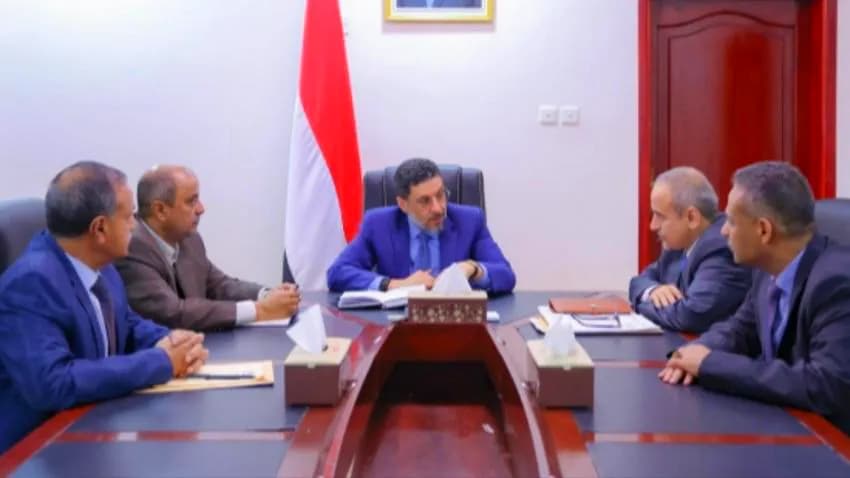 الحكومة تتعهد بتلبية مطالب أعضاء هيئة التدريس في الجامعات