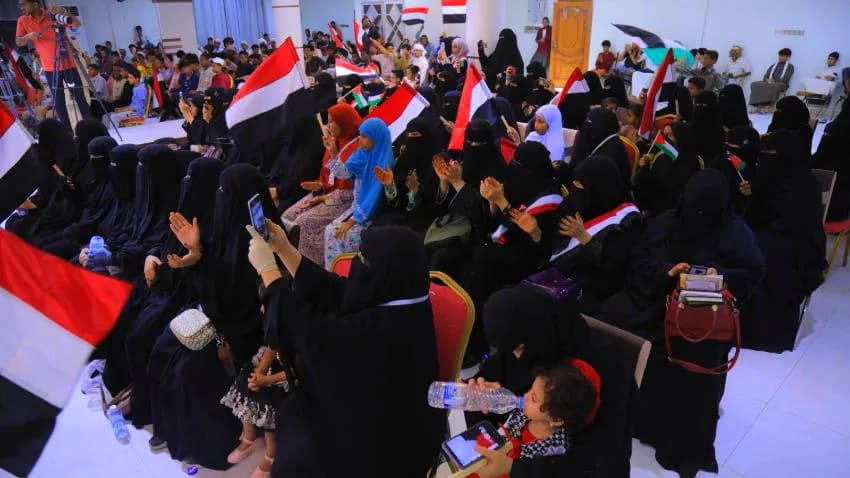 المهرة.. مجلس شباب الثورة ينظم احتفالية خطابية وفنية بمناسبة ذكرى الوحدة