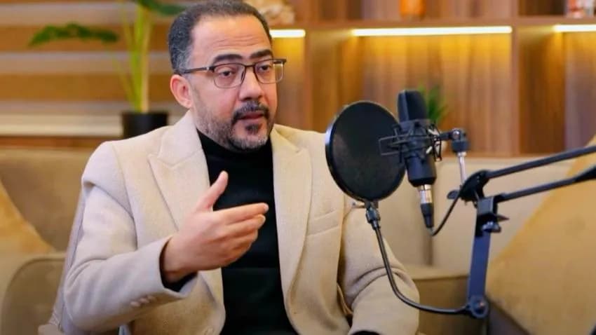 وفاة الشاعر والناشط  فؤاد الحميري في إسطنبول بعد صراع طويل مع المرض