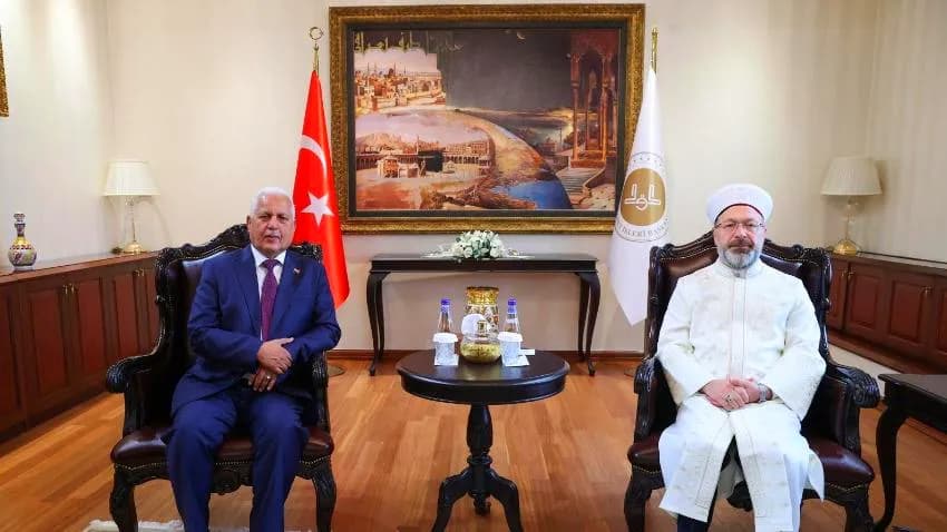 السفير طريق ومسؤول تركي يناقشان زيادة المنح الدراسية وتعزيز الدعم الإنساني لليمن