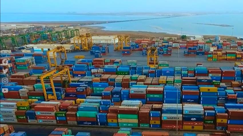 اللجنة الوطنية  لتنظيم وتمويل الواردات تواصل استقبال طلبات التجار لليوم الثاني