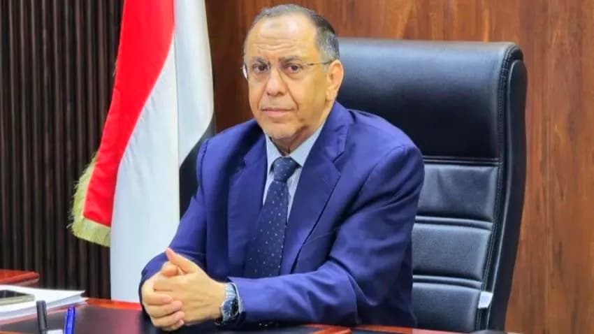 في تصريح لقناة بلقيس.. وزير الصناعة يدعو المستثمرين لمغادرة مناطق الحوثيين ونقل مقراتهم إلى المحافظات المحررة