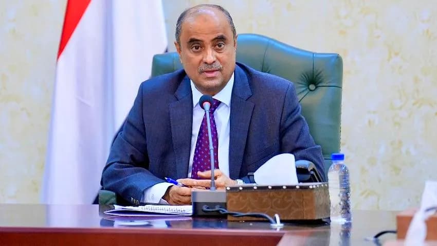 رئيس الوزراء يوجه بضمان احتياجات المدارس وتشديد الرقابة على المدارس الخاصة