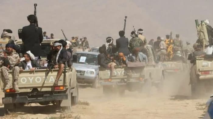 شبكة حقوقية تدين اقتحام مليشيا الحوثي قرية في تعز واعتداءها على النساء والأطفال