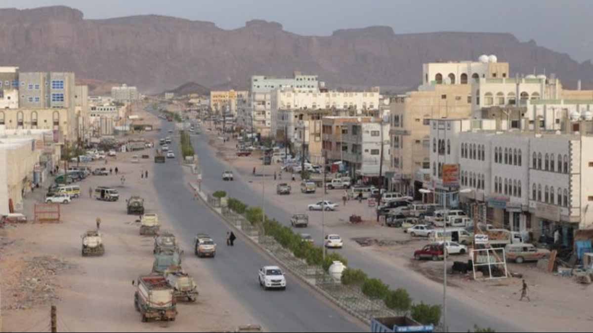 أمنية شبوة تحقق في محاولة اقتحام مسلحين مبنى المحافظة بمدينة عتق