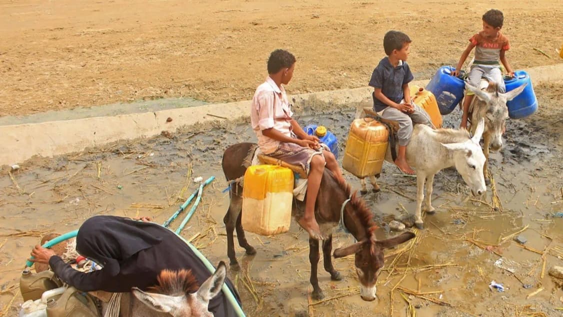 حجة: رحلة البحث عن المياه تودي بحياة طفلة في بئر مكشوفة بوشحة