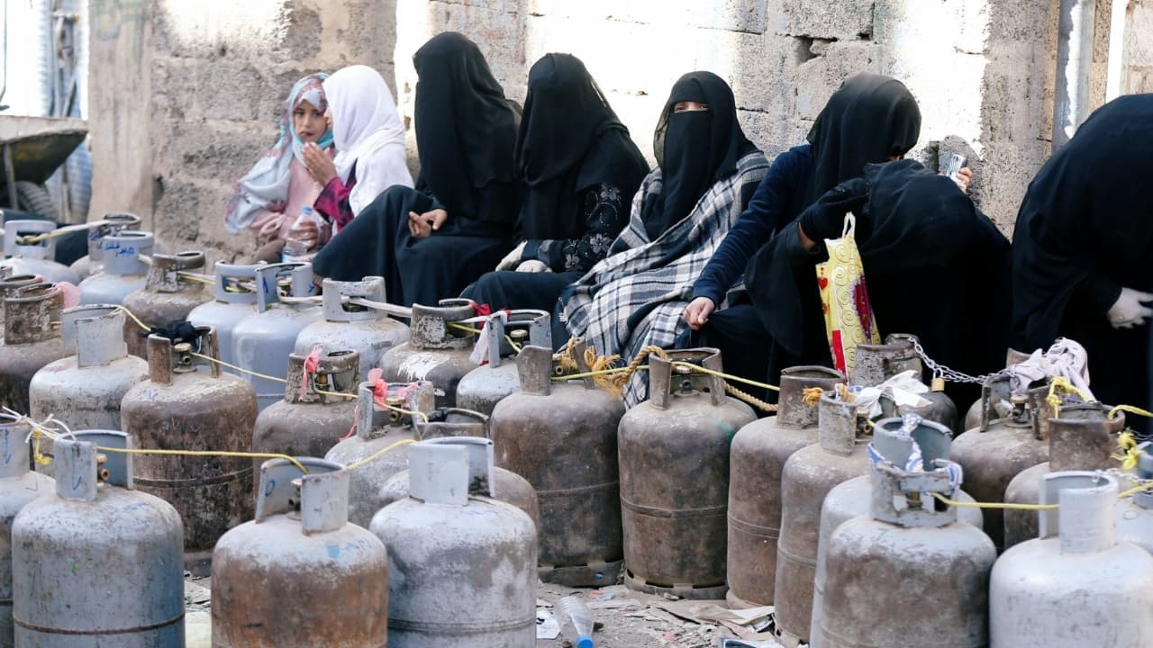 لمواجهة الاحتكار.. وزارة الصناعة تُقر إجراءات صارمة لضبط أسعار الغاز المنزلي