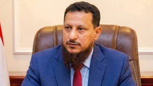 محافظ عدن يعين قيادة جديدة لوحدة التدخل في قضايا الأراضي