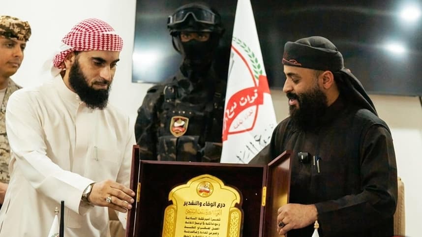 عدن: مراسم استلام وتسليم بين القيادة الجديدة والسابقة لقوات درع الوطن