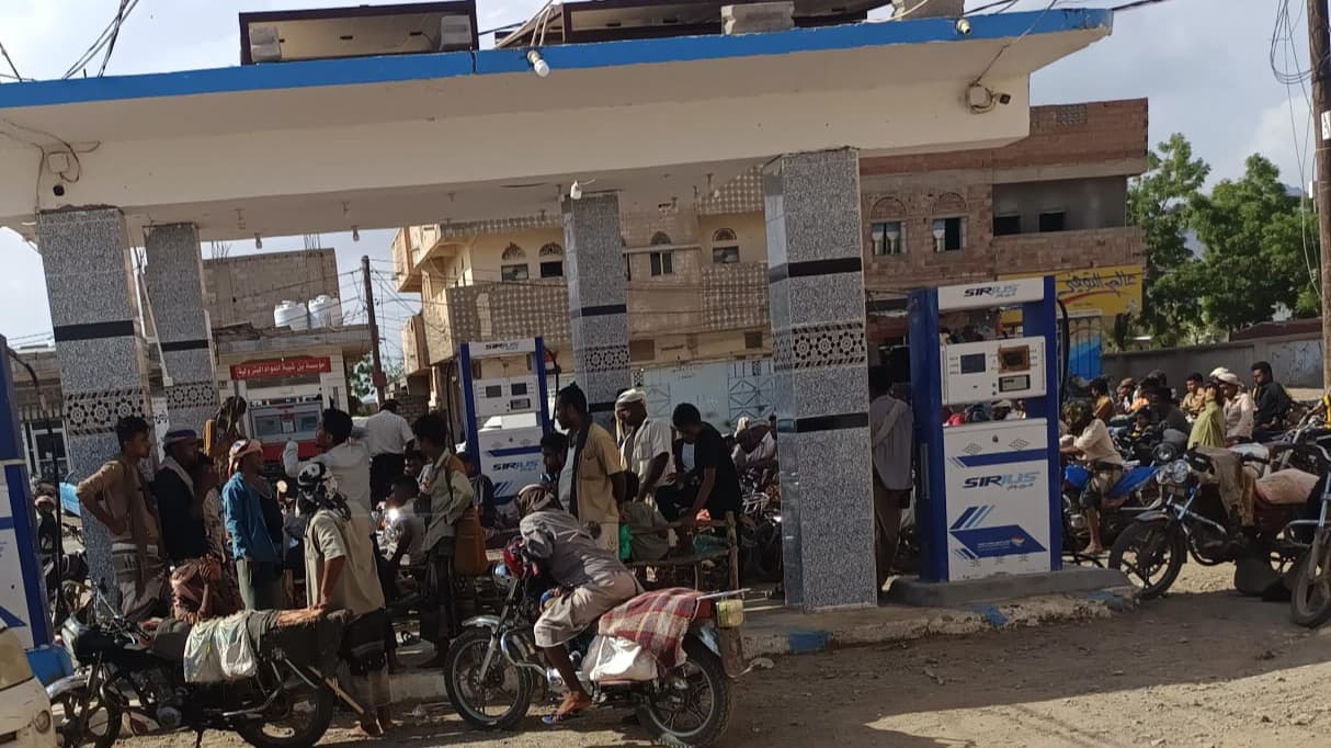 الحديدة: مواطنون في حيس يطالبون بضبط التلاعب بأسعار المحروقات