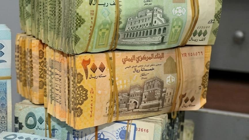 وزارة الدفاع تُلزم الوحدات العسكرية باعتماد البطاقة الذكية لصرف الرواتب
