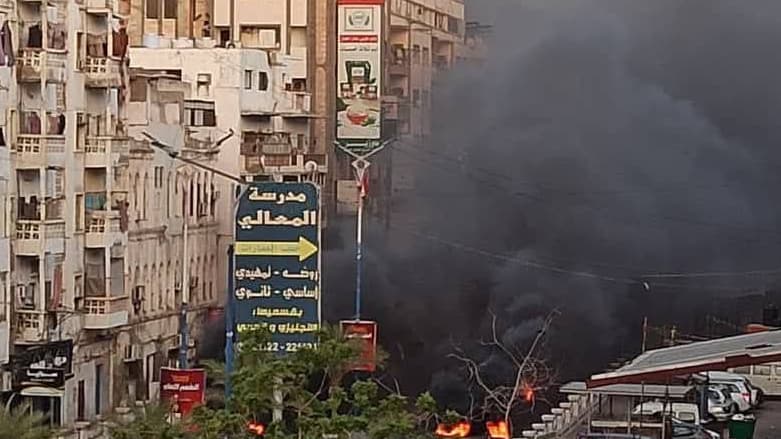 وسط احتجاجات متواصلة.. اللجنة الأمنية بعدن تدعم المطالب الشعبية وتحذر من الفوضى
