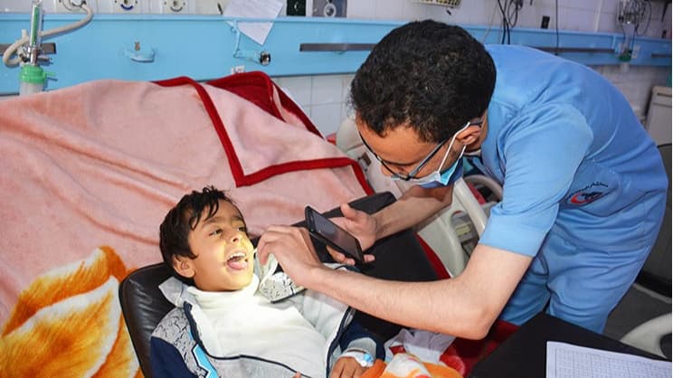 إحصائية رسمية: 37 وفاة و487 إصابة بالدفتيريا في مناطق الحكومة خلال 2025