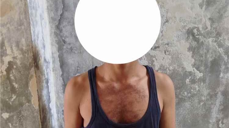 أمن المهرة يضبط متهماً بابتزاز امرأة والاستيلاء على أموال ومصوغات ذهبية