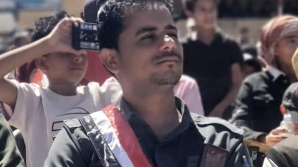 محافظ تعز يوجه باستئناف محاكمة المتهمين في قضية مقتل النقيب محمد الرميح