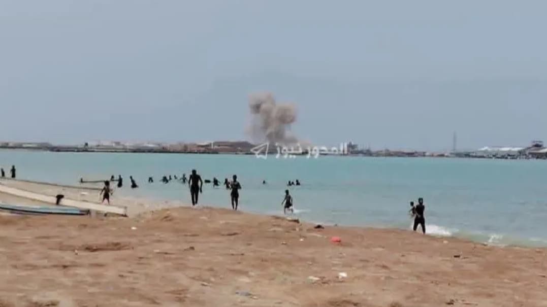 إصابة 3 صيادين وفقدان آخرين إثر هجوم حوثي استهدف قوارب صيد قرب جزيرة حنيش