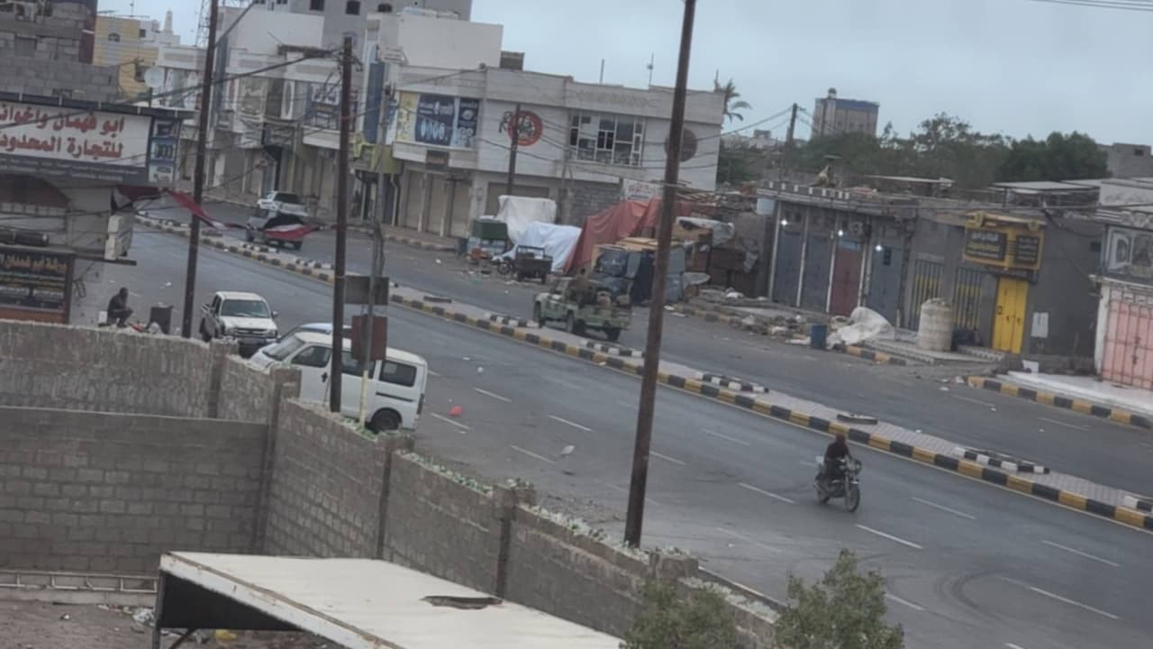 رويترز: الحوثيون يسيطرون على مدينة المخا