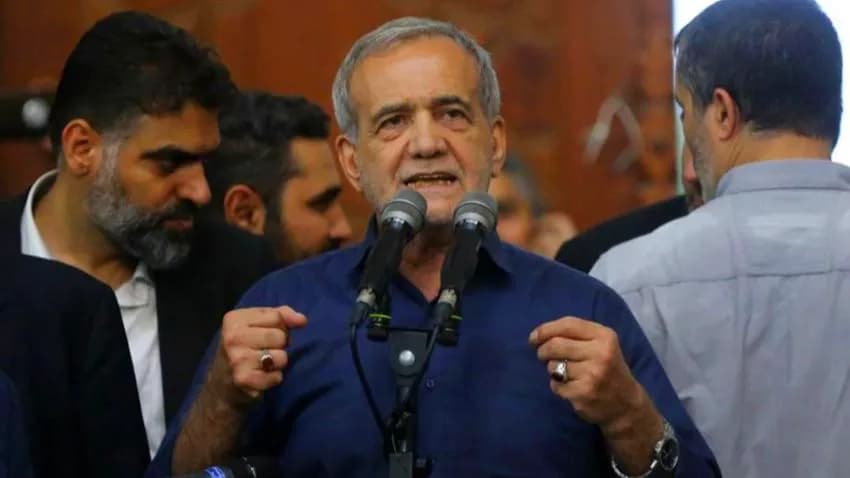 الرئيس الإيراني: نتطلّع إلى مزيد من التعاون مع الحوثيين