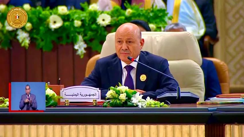 العليمي: إيران تتجه إلى تعظيم استثمارها في الحوثيين لتعويض خسائرها في لبنان وسوريا