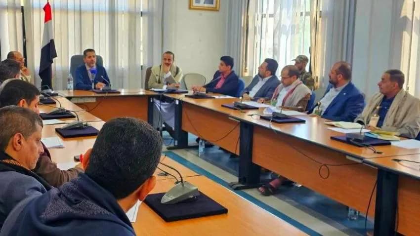 الحوثيون بين القمع الميداني والتضييق الإعلامي.. اختطافات في صعدة وتعليمات صارمة للإعلام بصنعاء