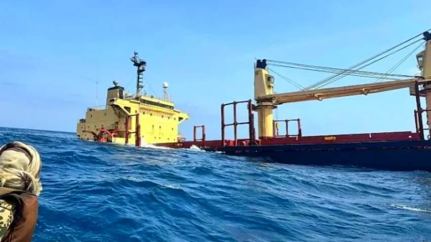 مسؤول أمريكي: تفاهمنا مع الحوثيين بشأن حرية الملاحة قائم رغم هجماتهم الأخيرة