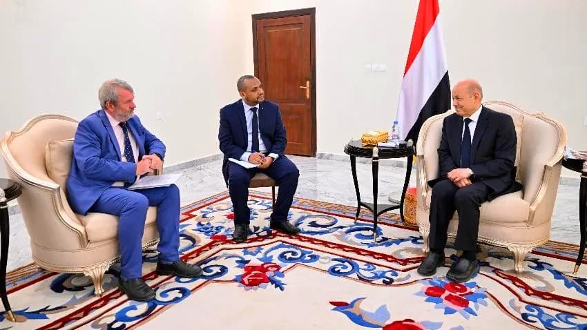 الرئيس  العليمي  يلجأ إلى يونيسف لإنقاذ تعز  من أزمة المياه