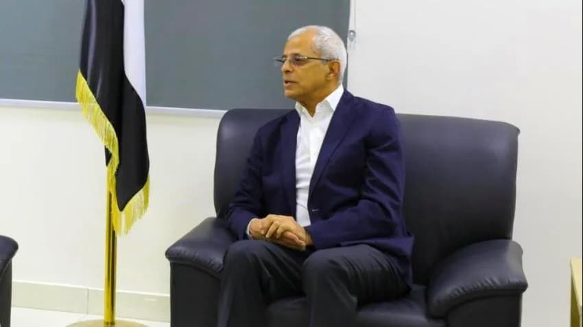 نائب وزير الخارجية يتهم إيران بإطالة أمد الحرب في اليمن عبر تسليح الحوثيين