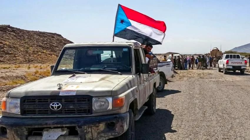 أبين: قتيل و4 جرحى من قوات الانتقالي بانفجار عبوة شرق مودية