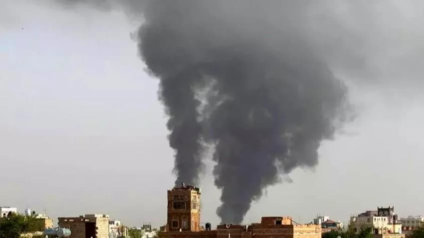 الحوثيون: مقتل وإصابة 37 كحصيلة أولية للغارات الإسرائيلية على صنعاء