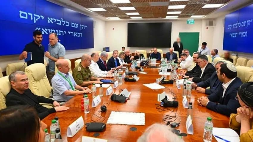 بعد تهديدات الحوثيين.. حكومة الاحتلال تنقل جلسات (الكابينت) إلى موقع سري