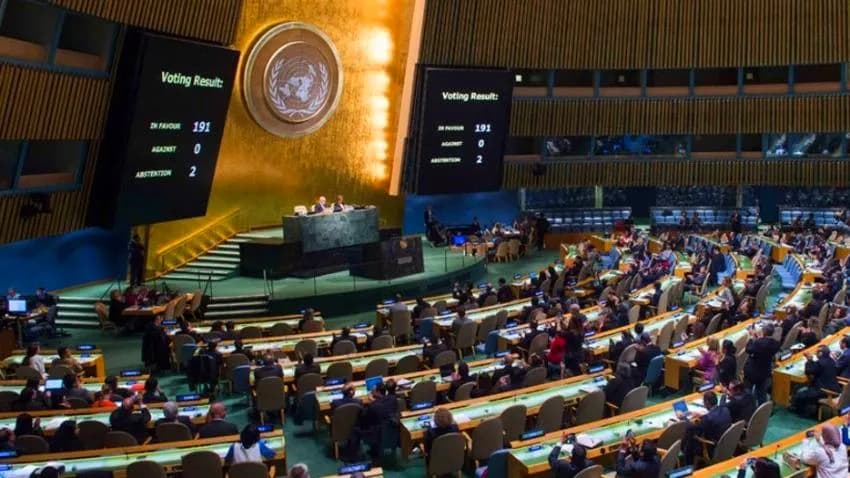 صحيفة إسرائيلية: الجمعية العامة للأمم المتحدة أمام اختبار بشأن الحوثيين وأجندة إيران الإقليمية