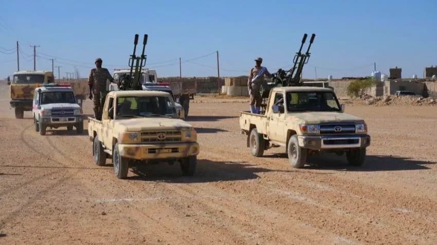 دراسة: واشنطن بحاجة إلى استراتيجية شاملة لهزيمة الحوثيين وتأمين البحر الأحمر