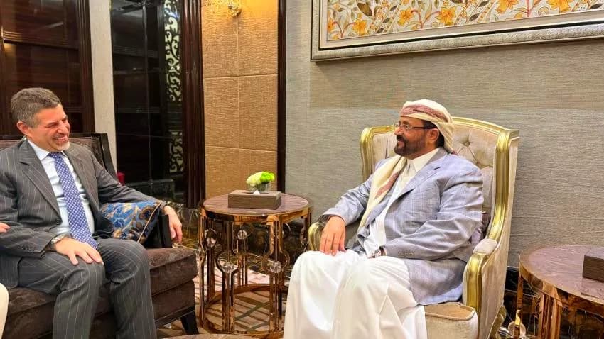 العرادة يبحث مع السفير الأمريكي تطورات الأوضاع باليمن وجهود تحقيق السلام