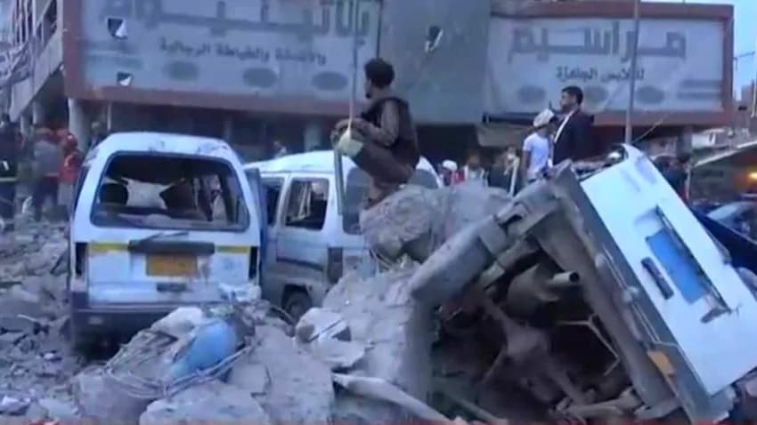 الحوثيون يعلنون مقتل 9 مواطنين وإصابة 118 آخرين وتضرر منازل مدنيين جراء غارات الاحتلال الاسرائيلي على صنعاء والجوف