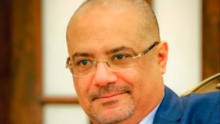 وزير في الحكومة يعلن تأييده بيان الانتقالي وقرارات الزبيدي الأخيرة