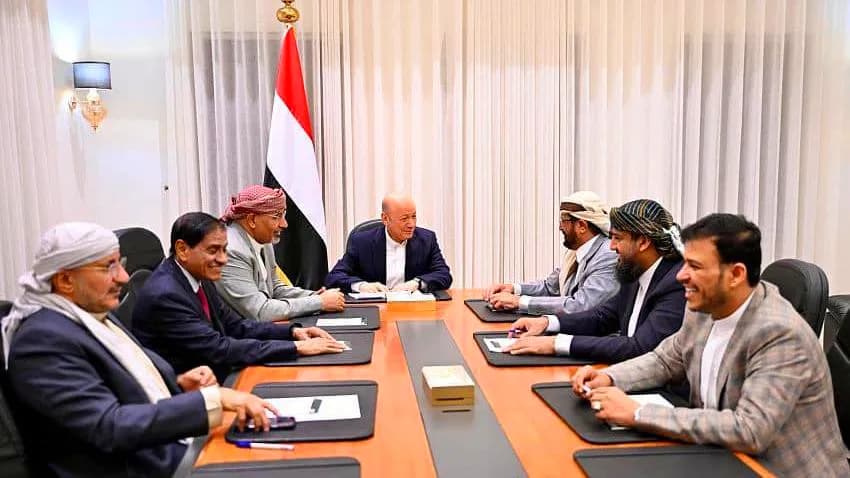خلال اجتماع رئاسي في الرياض.. تجاذبات وخلافات بشأن قرارات الزبيدي الأخيرة
