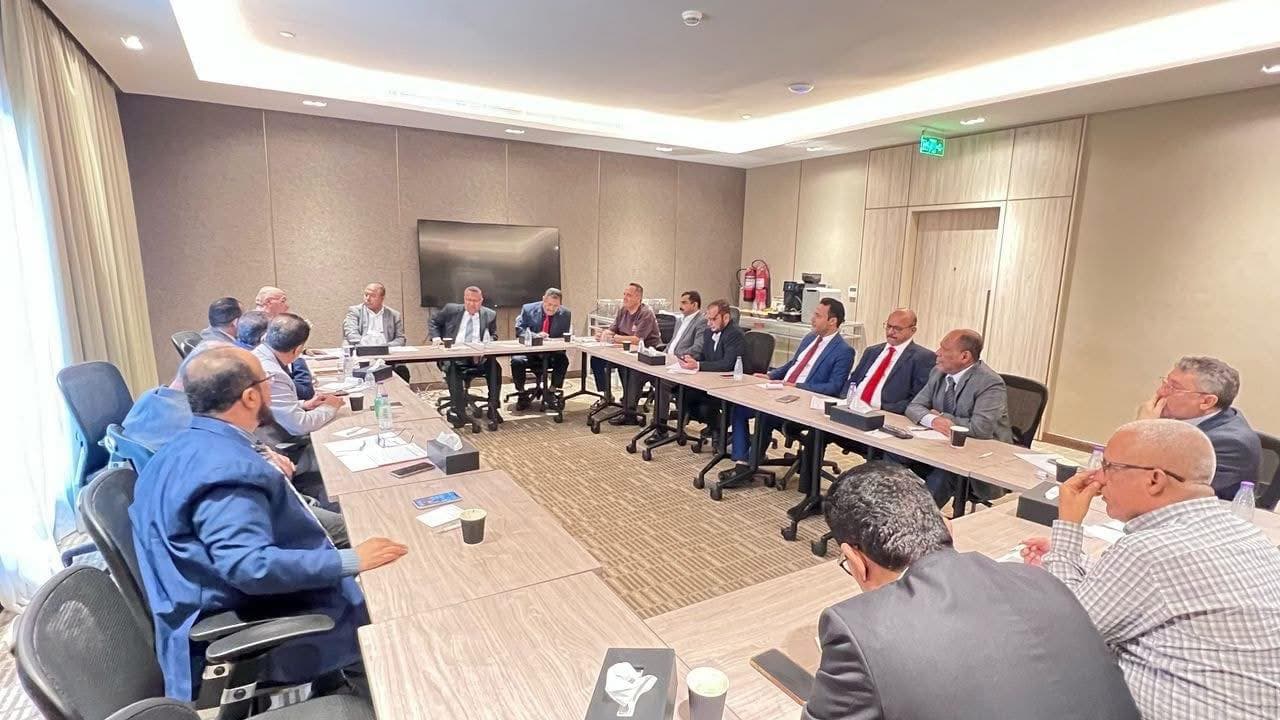 التكتل الوطني للأحزاب السياسية يدين موجة القمع والاختطافات الحوثية الواسعة بمناطق سيطرتها ويدعو لحماية المدنيين