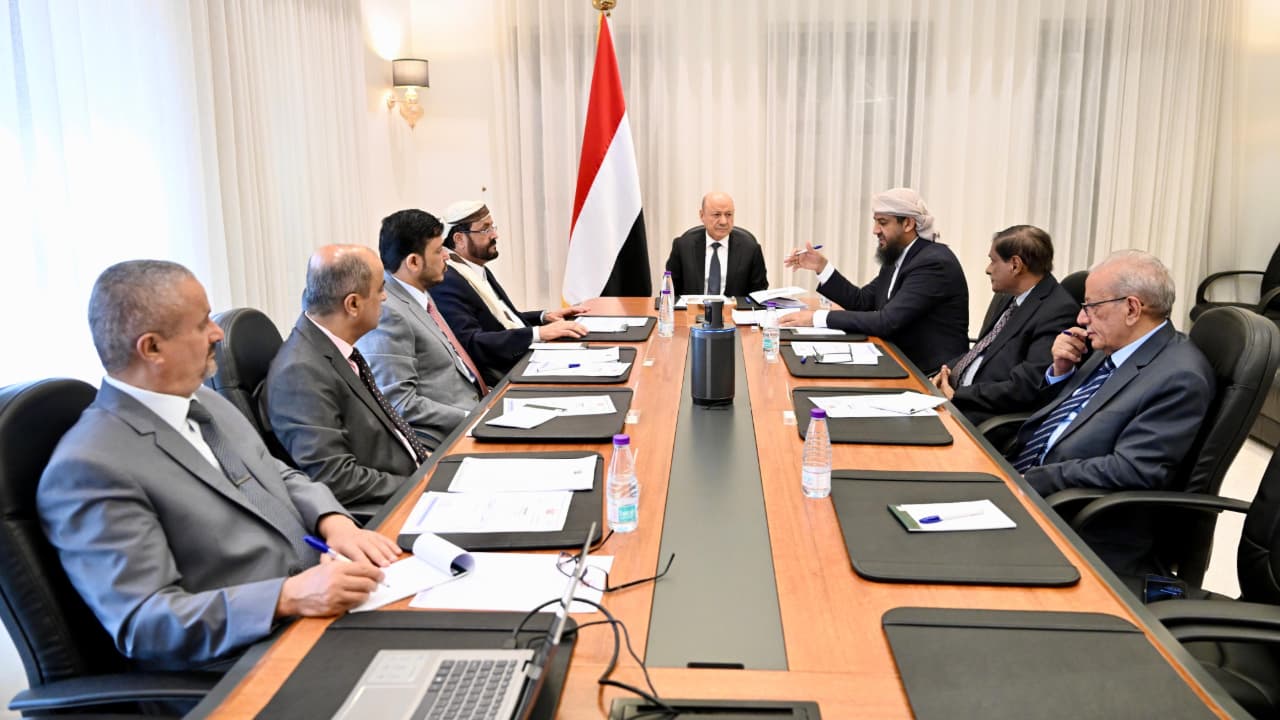 وثائق تكشف تفاصيل خطة الإصلاحات الاقتصادية التي أقرها المجلس الرئاسي