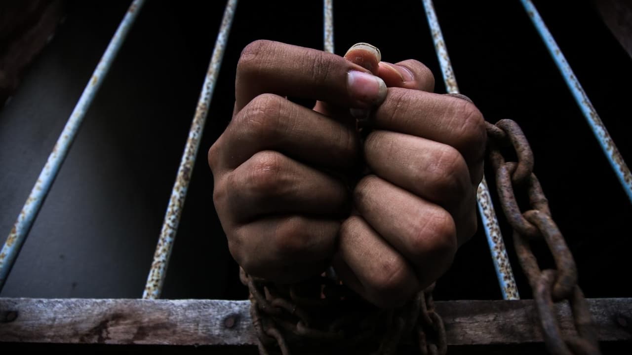 رغم تفاؤل اتفاق مسقط.. منظمة سام تؤكد تعثر ملف المختطفين وتدعو لعدم تسييسه