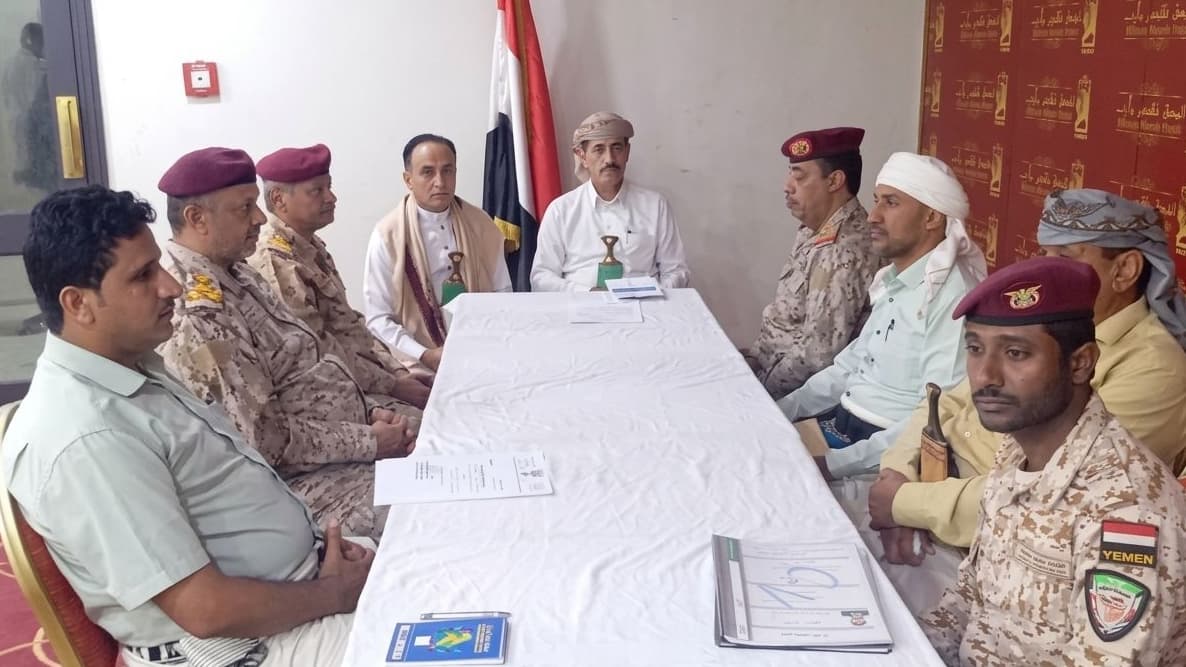 مصدر خاص لبلقيس نت: وجاهات عسكرية من تهامة طرحت على وزير الدفاع أهم الملفات والمطالب ووعد بتجاوز التقصير الحاصل